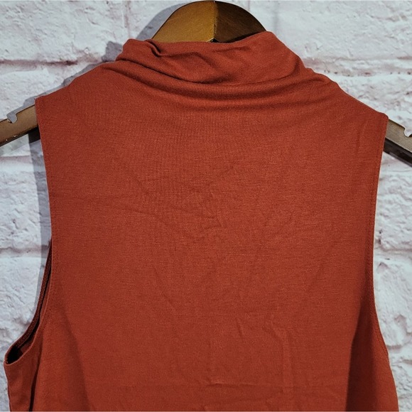 Leith Burnt Orange Sleeveless Shirred Mock Neck Blouse - Picture 6 of 9